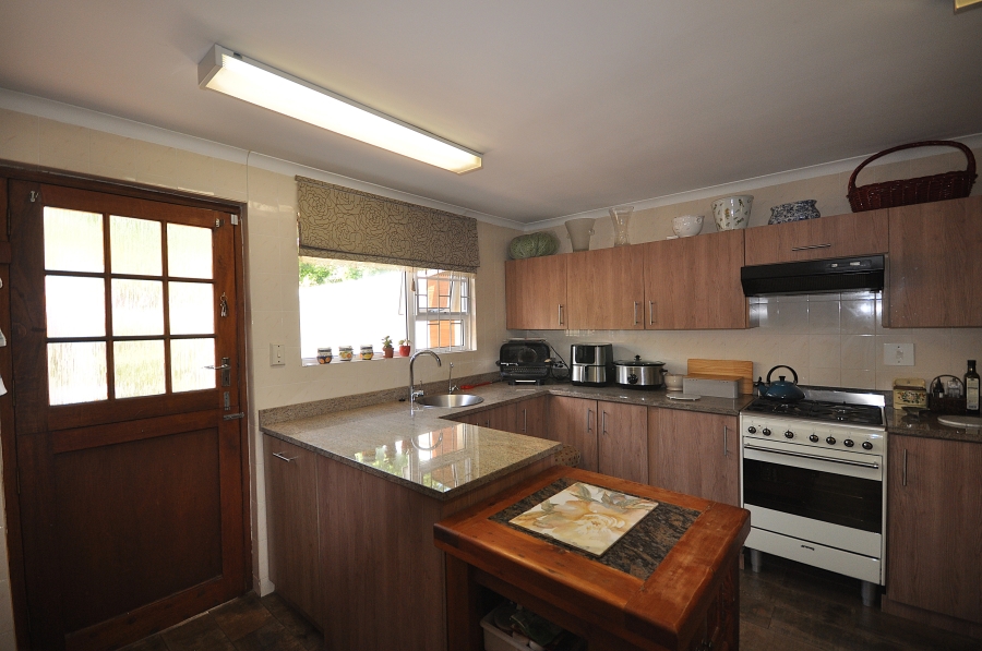 3 Bedroom Property for Sale in Paradyskloof Western Cape